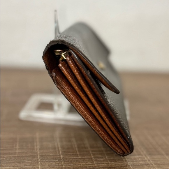 LOUIS VUITTON Monogram Sarah Snap Wallet - Picture 5 of 9